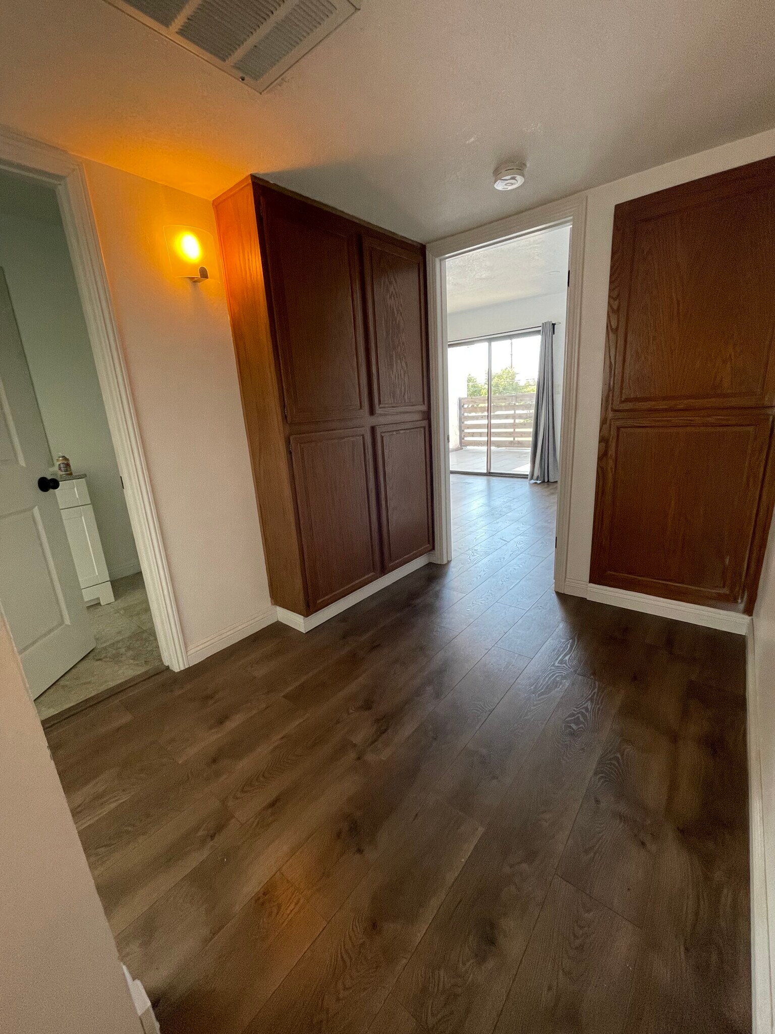 Building Photo - 8211 Rosemead Blvd