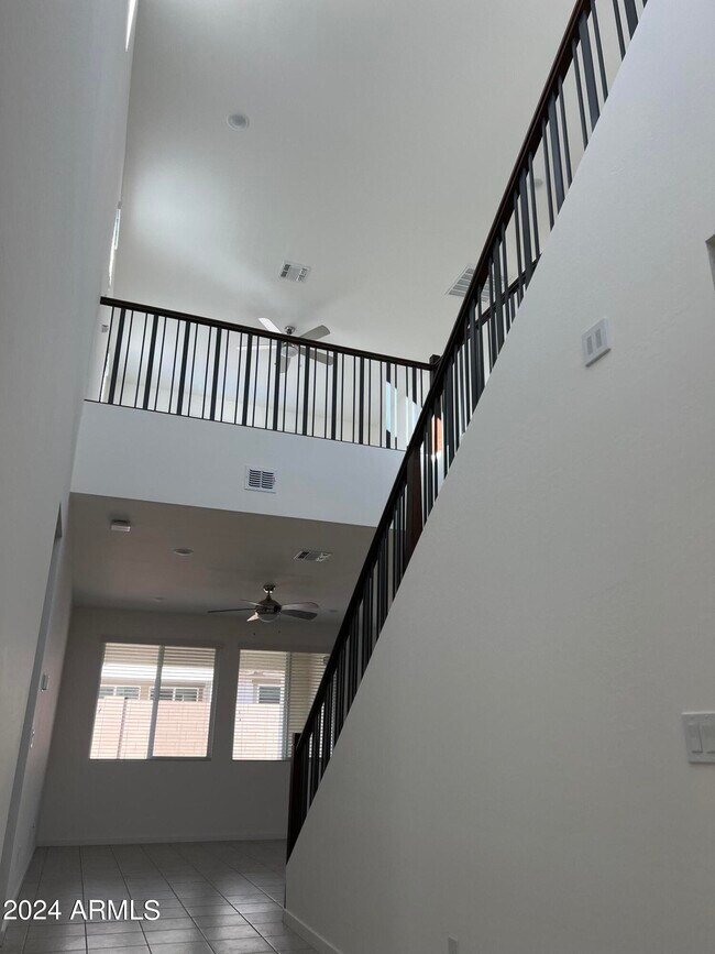 Building Photo - 13857 S 177th Ave
