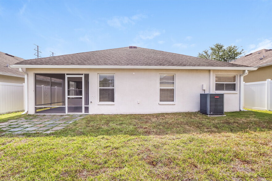 Building Photo - 3832 Washburn Pl