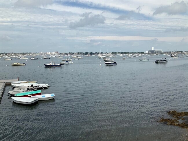 Building Photo - 51 Overlook Rd