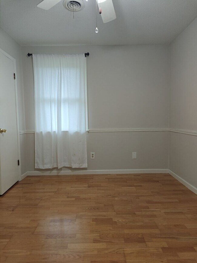 Building Photo - Nice Home in Evans close to everything!
