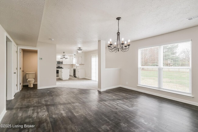 Building Photo - 10102 Spring Gate Dr