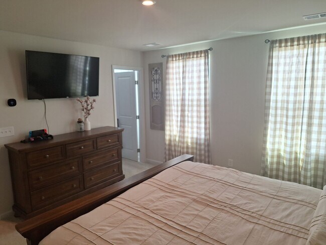 Building Photo - Outstanding Four Bedroom Home Less Than 10...