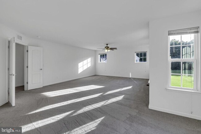 Building Photo - 40560 Aldie Springs Dr