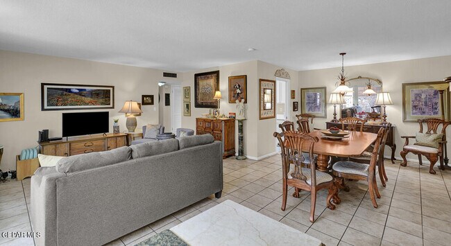 Building Photo - 252 Shadow Mountain Dr