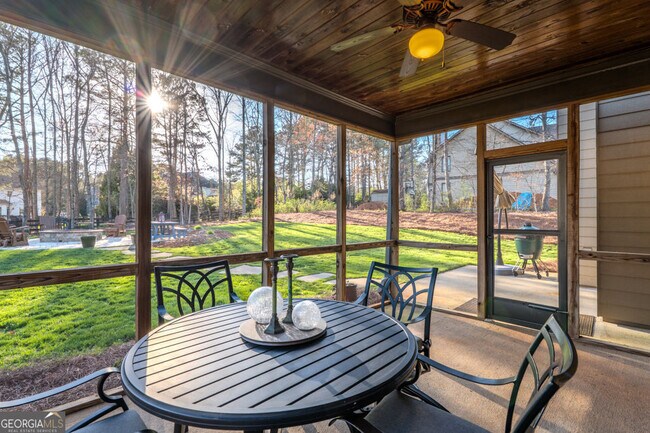 Building Photo - 203 Davis Mill Road