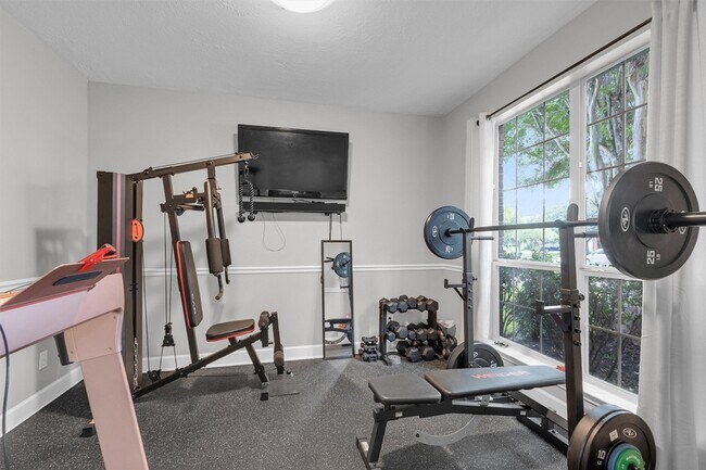 Building Photo - 3002 E Lake Falls Cir