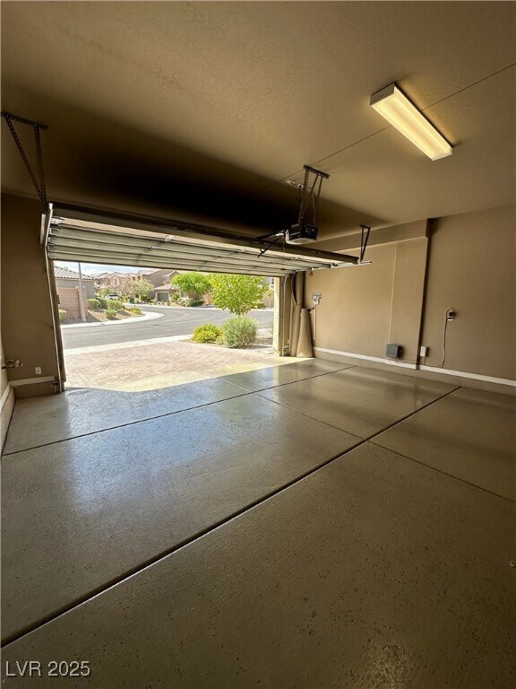 Building Photo - 8236 Serpentine Sands St