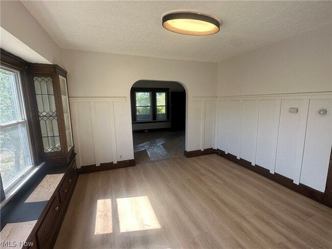 Building Photo - 14415 Westropp Ave