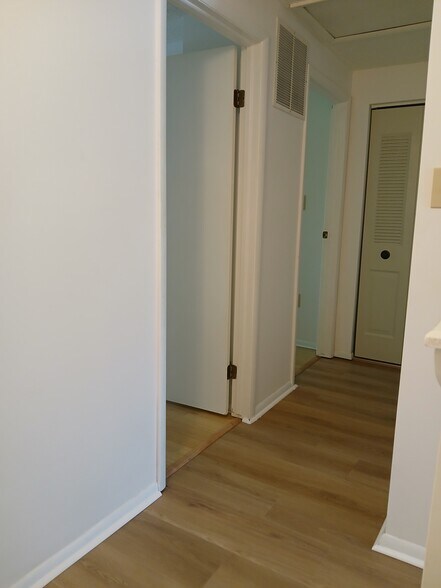 Hallway on the second floor - 6026 Cedar Wood Dr