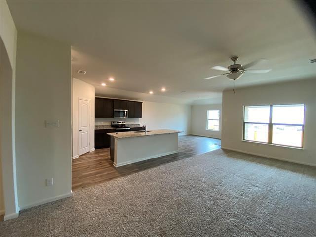 Building Photo - 623 Delta Downs Dr