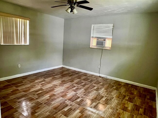 Building Photo - 47 NW 151st St