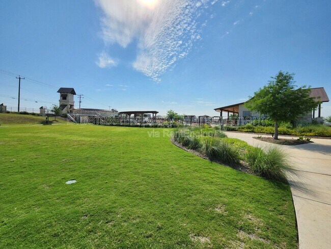 Building Photo - 13129 Whisper Bnd