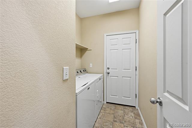 Building Photo - 3645 Desert Ridge Cir