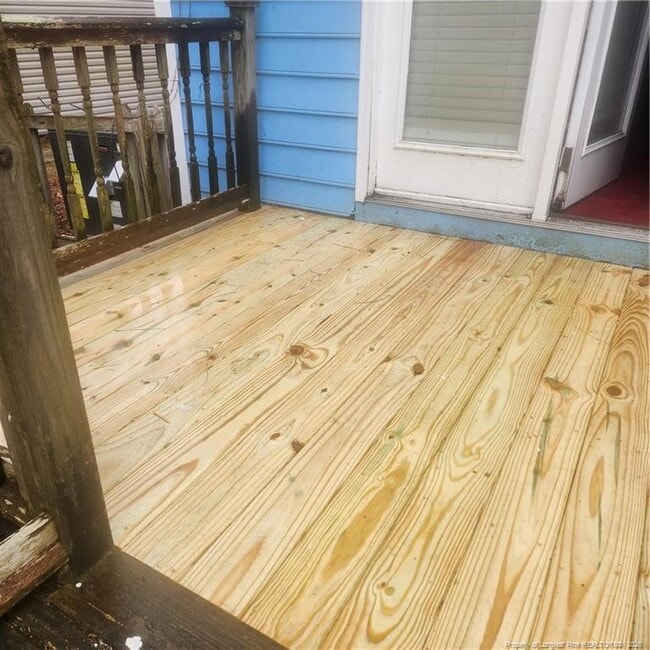 Building Photo - 4016 Bankside Dr