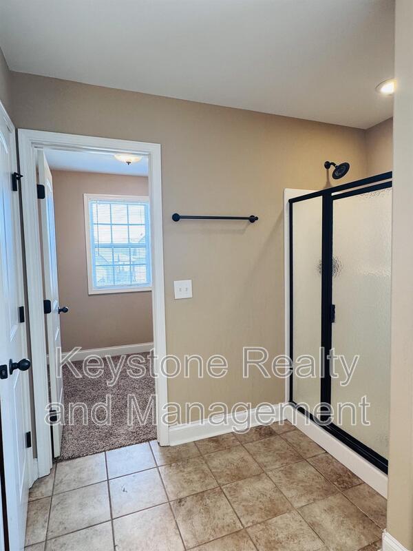 Building Photo - 2469 Senseney Dr