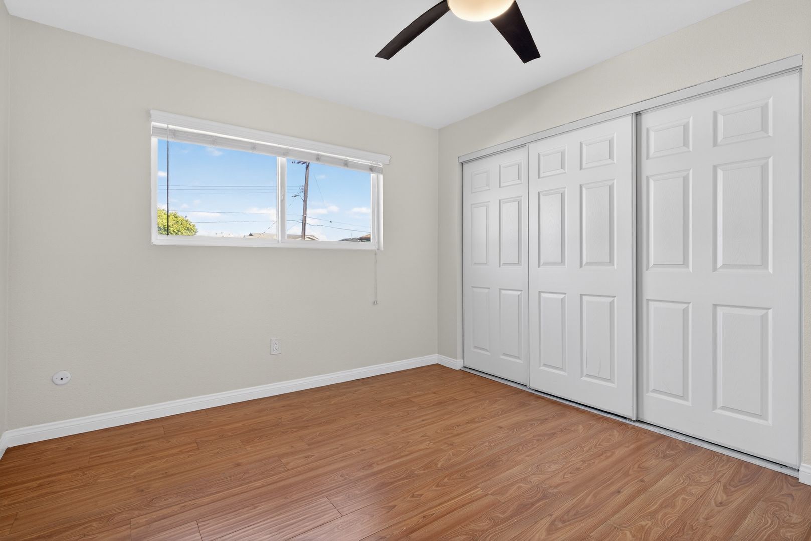 Building Photo - 2884 La Salle Ave