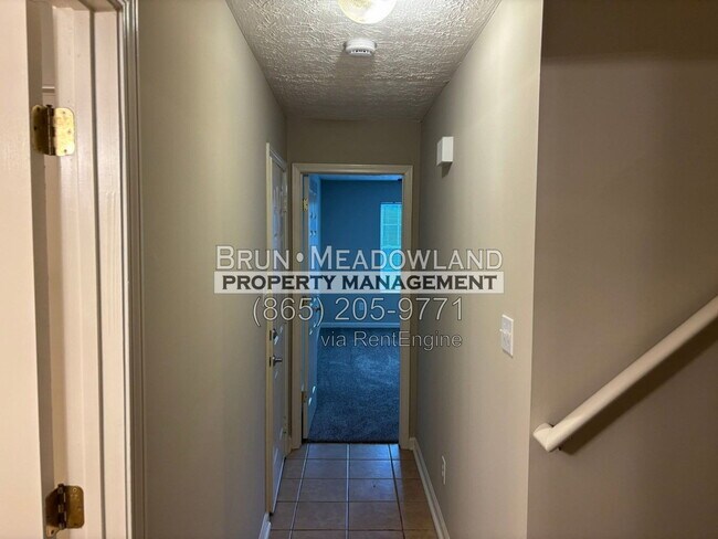 Building Photo - 820 Calypso Way