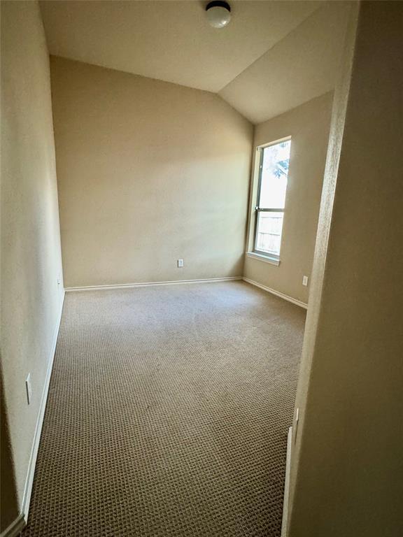 Building Photo - 3000 Whisper Oaks Ln