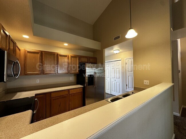 Building Photo - 5800 N Tower Dr