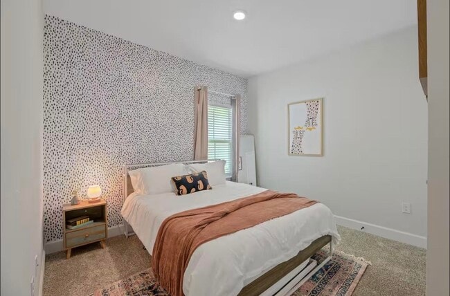 Building Photo - 2047 Hansel Hl Dr