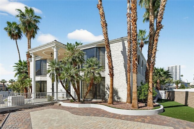 Building Photo - 2834 Queens Courtyard Dr