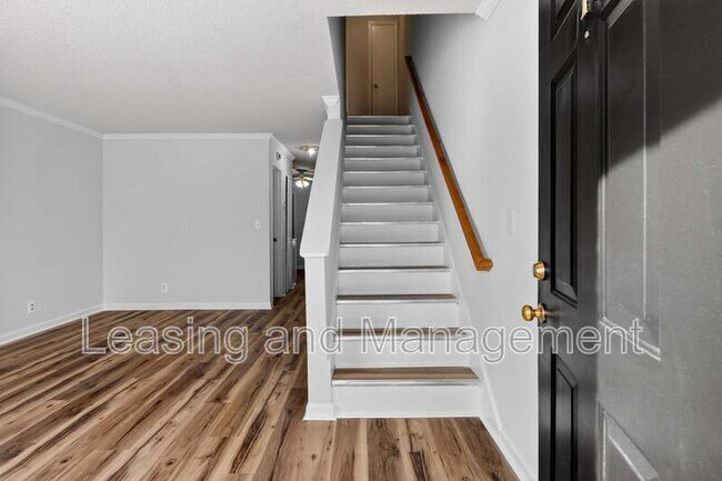Building Photo - 6248 Lucille Dr