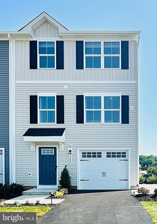 Building Photo - 380 Hamilton Ln.