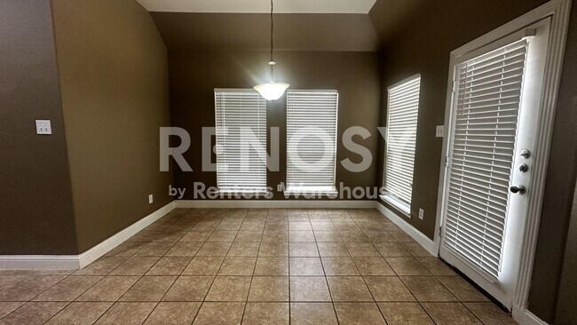 Building Photo - 1500 Dun Loggin Dr