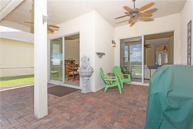 Building Photo - 2362 Caledonian St