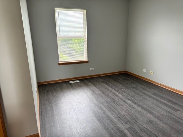 Building Photo - 2209 Sunrise Cir
