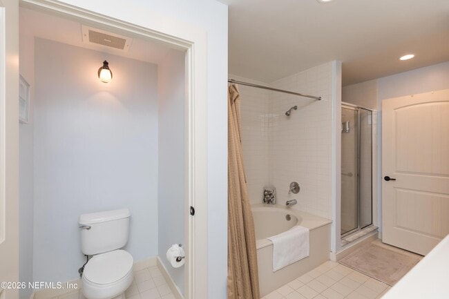 Building Photo - 945 Registry Blvd