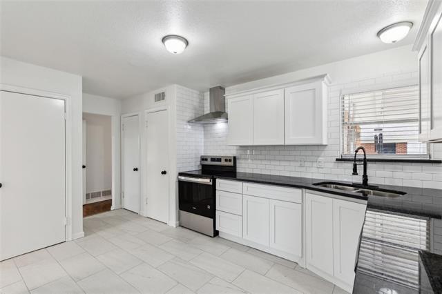 Building Photo - 2136 Van Cleave Dr