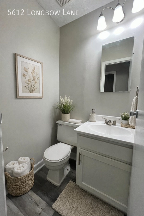 Building Photo - 5612 Longbow Ln