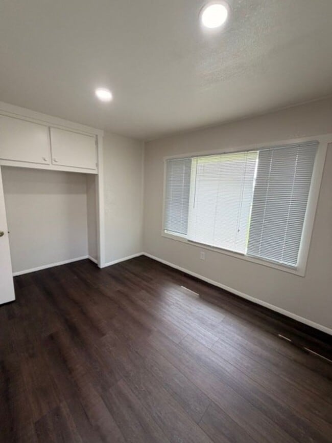 Building Photo - Available Soon!  Updated 2 Bedroom ~ 1 Bathroom Home Located in Monroe
