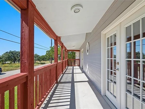 Balcony - 8508 Grandview Dr