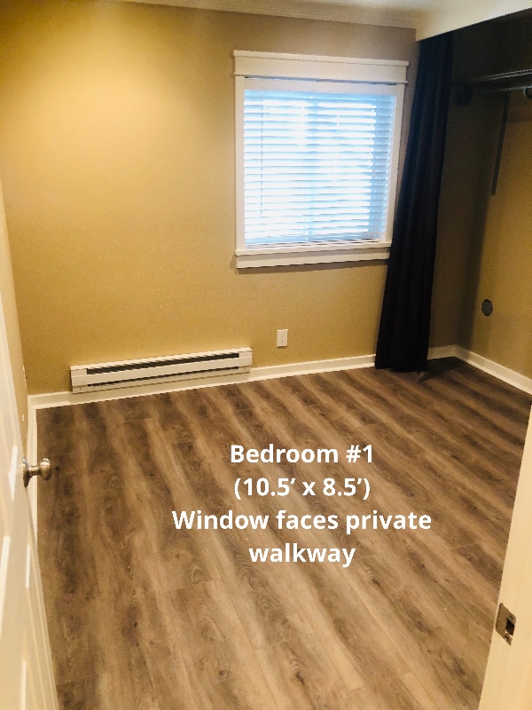 Building Photo - 281 E Surfside Dr