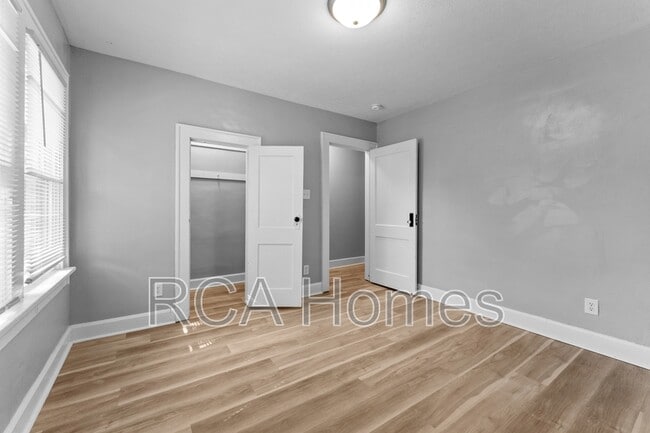 Building Photo - 369 S Grand Ave