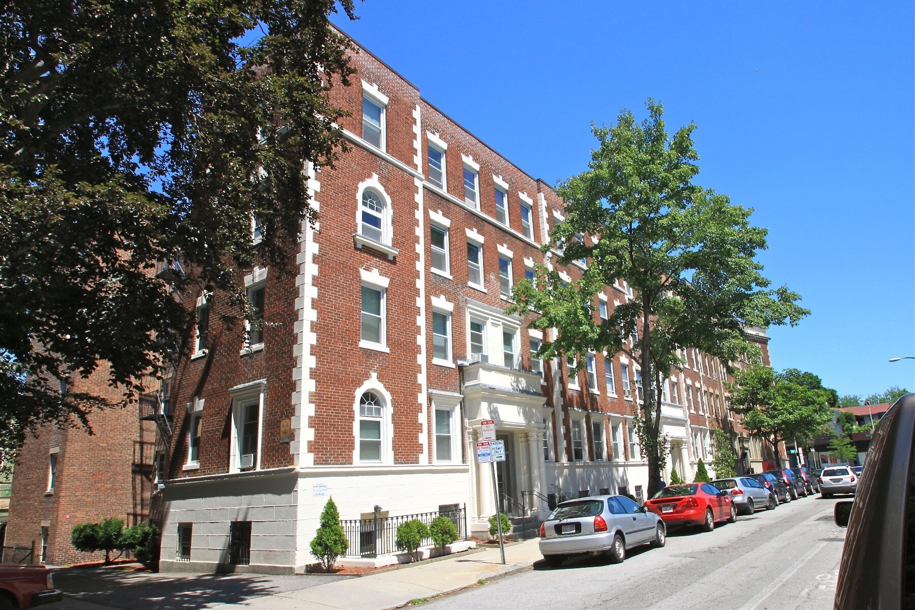 Building Photo - 7 Chauncy St