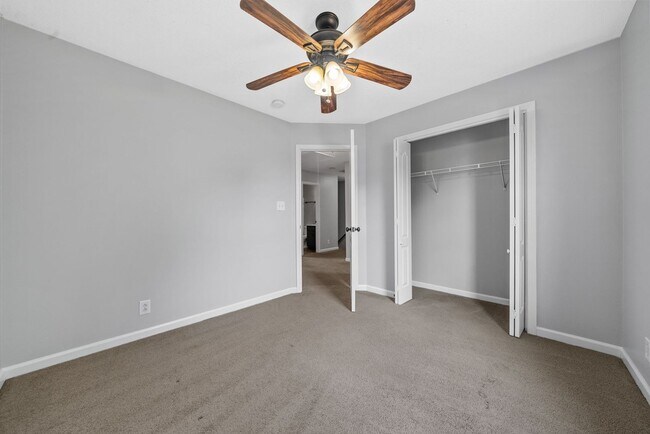 Building Photo - 3851 Man O War Blvd