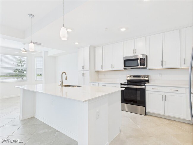 Building Photo - 5555 Double Eagle Cir