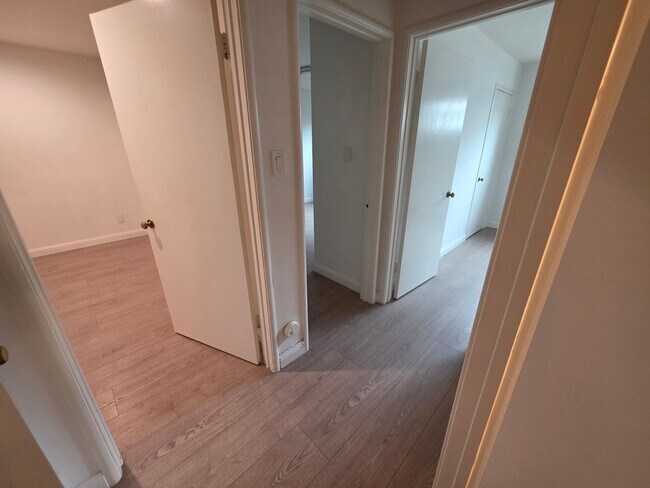 Building Photo - Two-bedroom apartment, with double pain gl...
