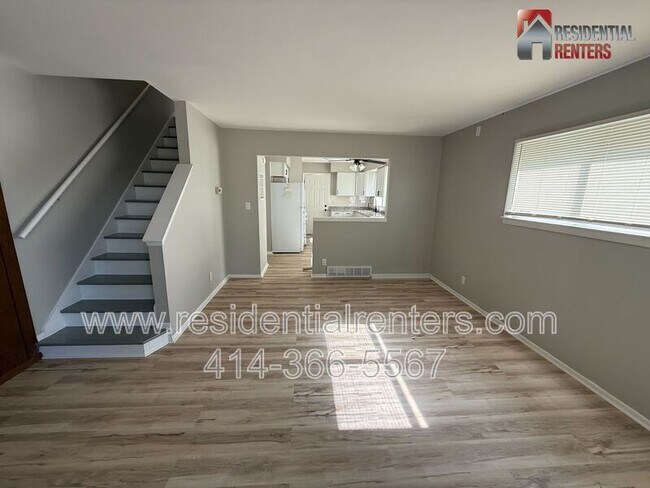 Building Photo - 5824 N 117th St
