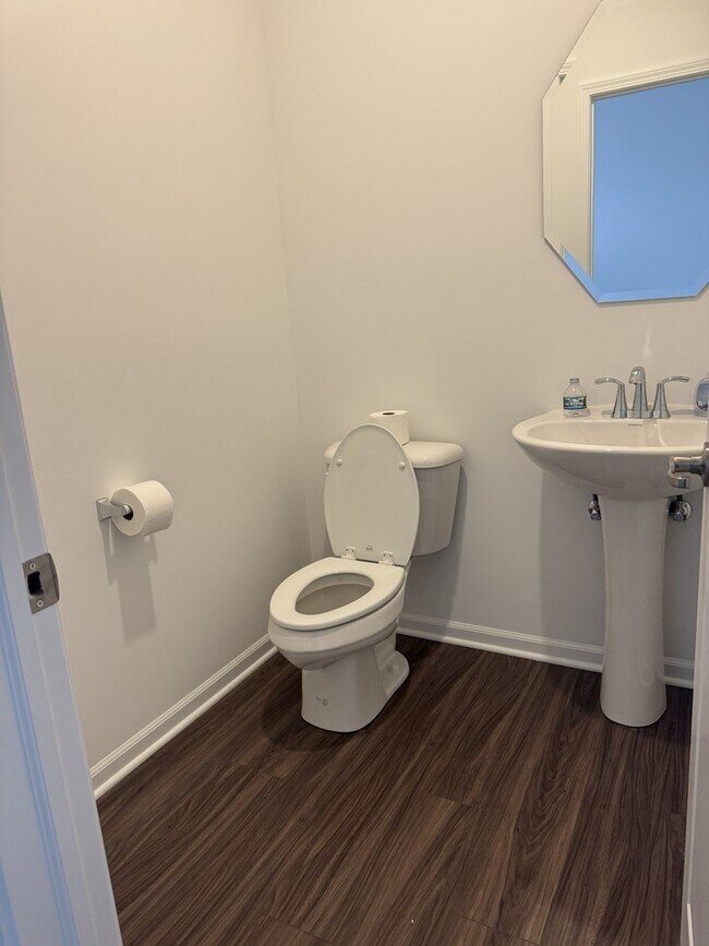 Building Photo - 25732 W Wakefield Dr