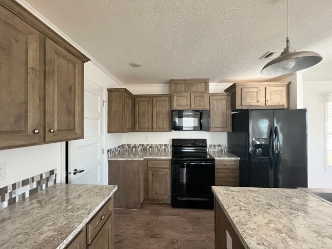 Building Photo - 171 Eland Dr