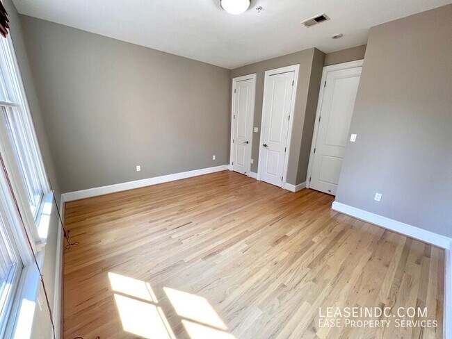 Building Photo - 444 M St NW