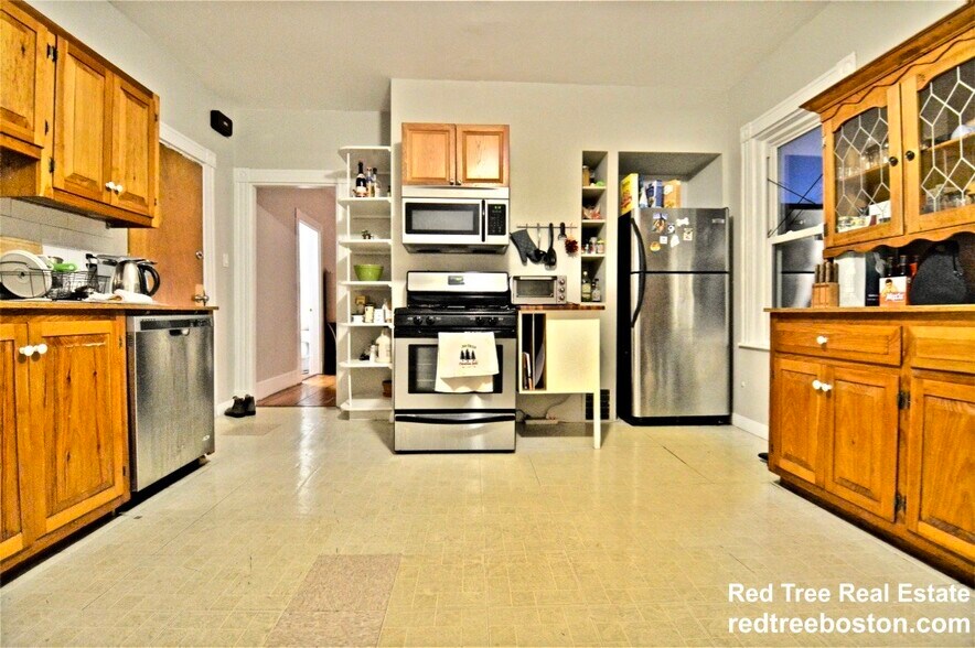 Unit 2 - 201 Hillside St