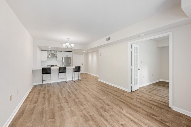 Building Photo - 4808 Moorland Ln