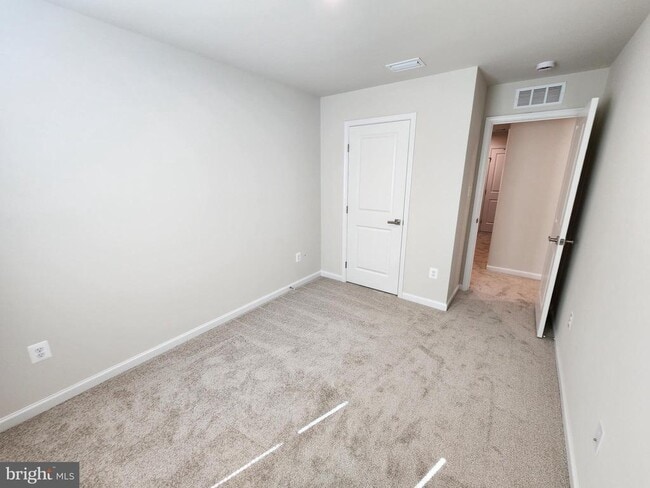 Building Photo - 619 Laurelwood Cir