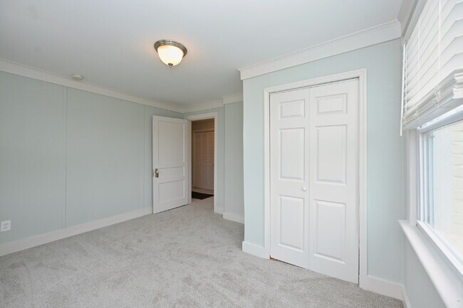 Building Photo - Renovated East Nashville Home | 3BR + Washer/Dryer + Off-Street Parking